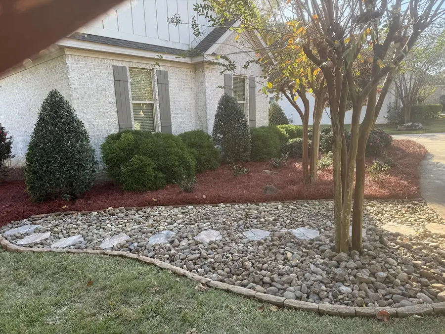 Rock bed with stepping stones