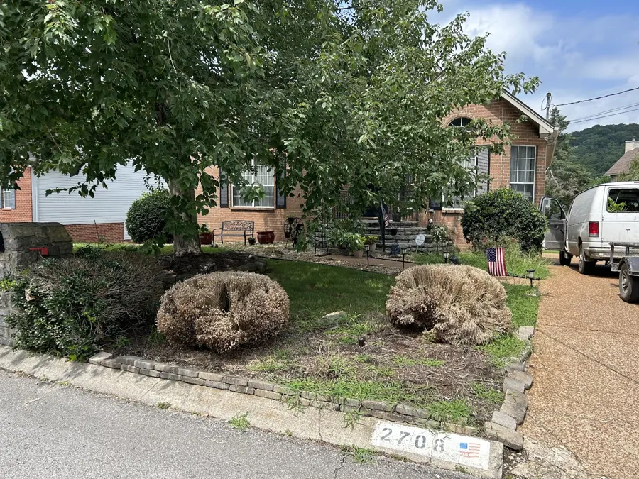 Front yard planting